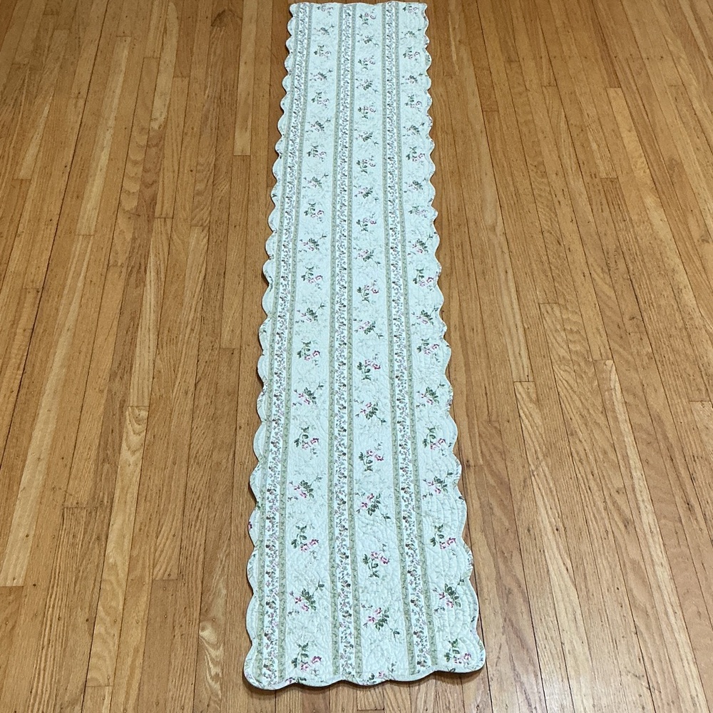 Quilted table runner